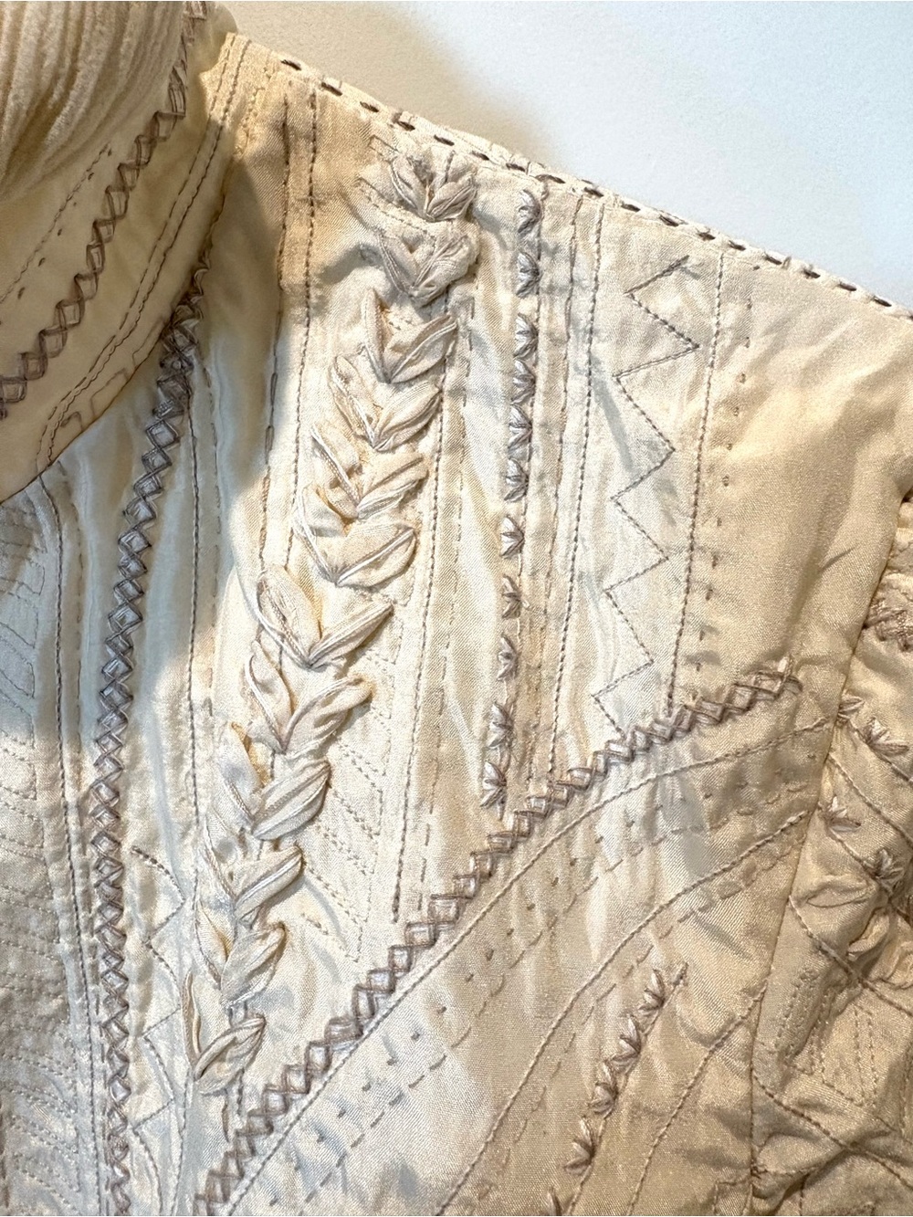 Elie Tahari Cream Quilted Detail Jacket - Picture 7 of 12